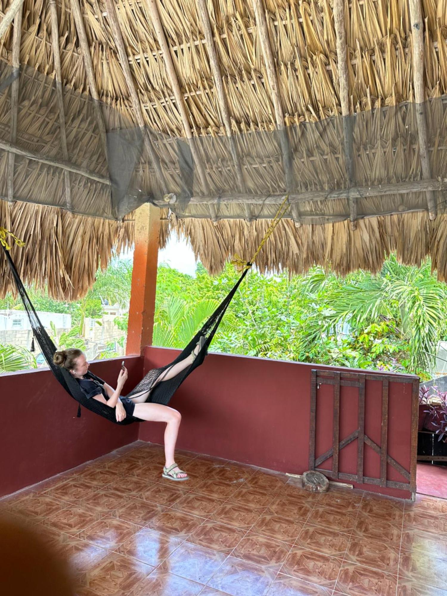 Black Jaguar Hostel บากาลาร์ ภายนอก รูปภาพ