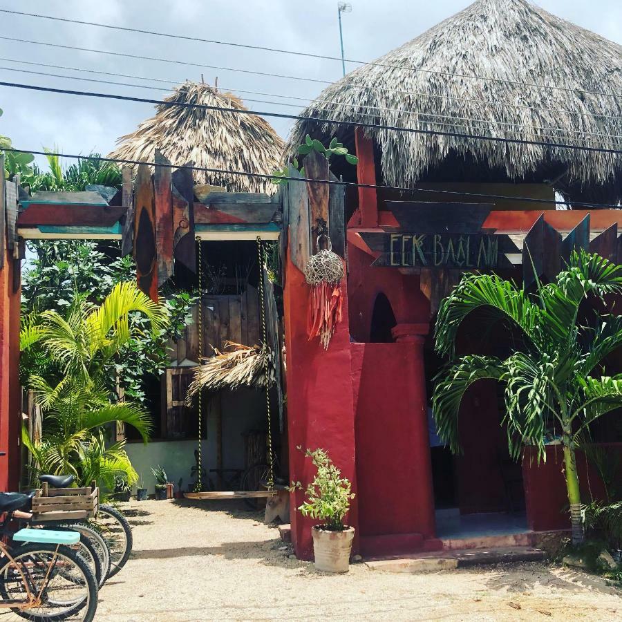 Black Jaguar Hostel บากาลาร์ ภายนอก รูปภาพ
