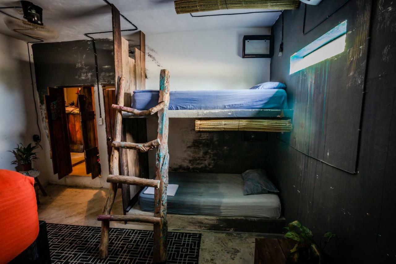 Black Jaguar Hostel บากาลาร์ ภายนอก รูปภาพ
